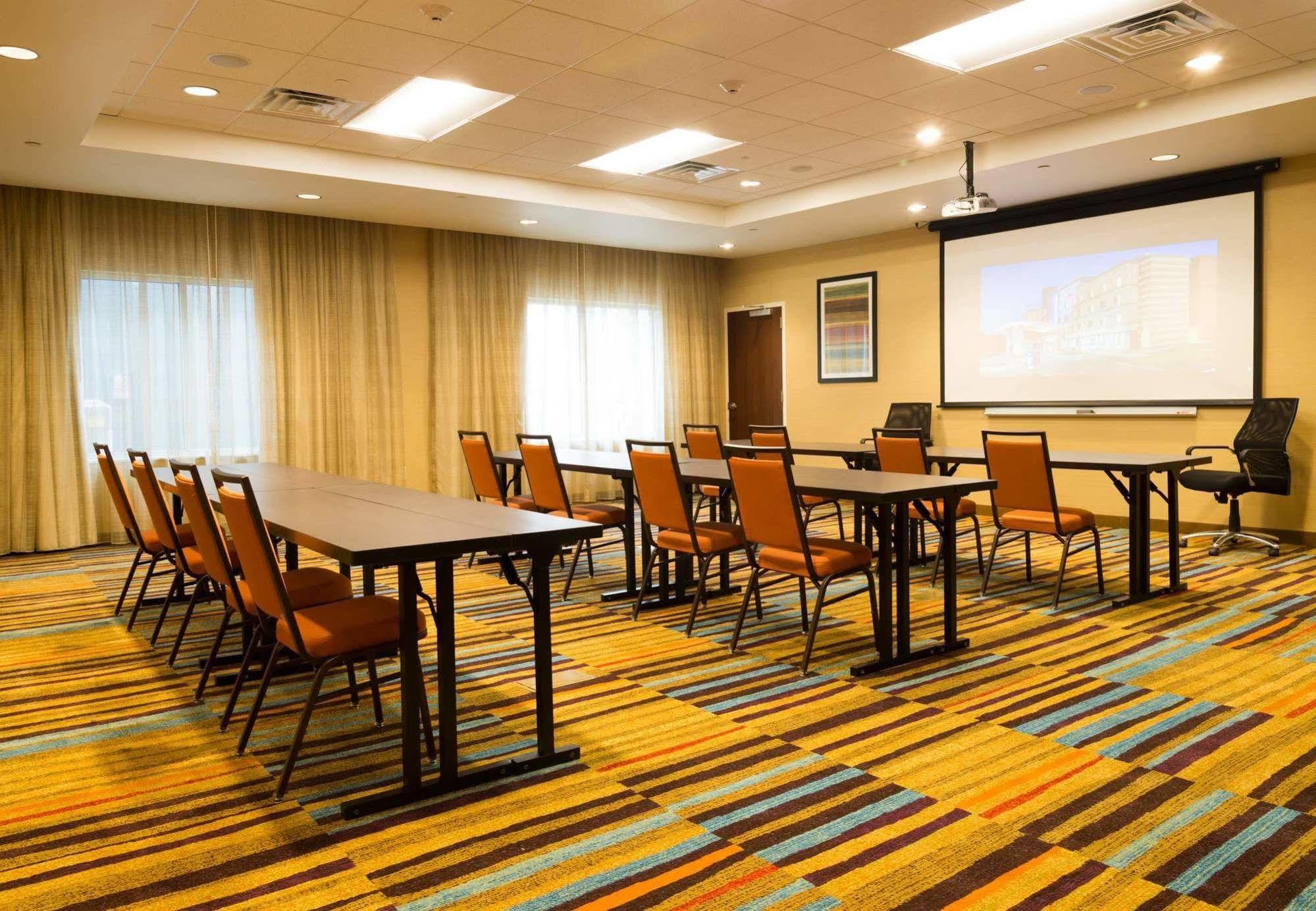 Fairfield Inn & Suites By Marriott Dickson Buitenkant foto